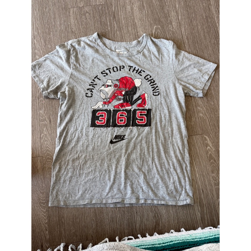 Nike can't stop the grind mends t-shirt